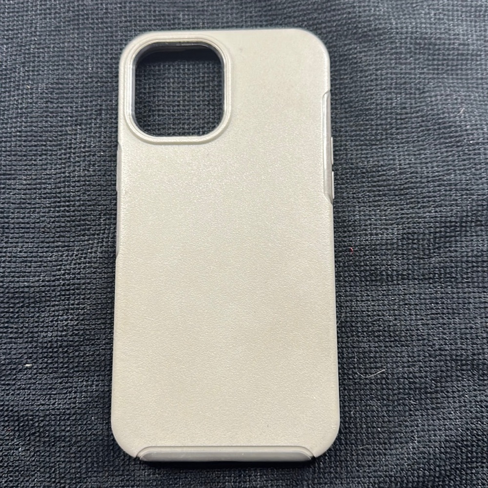 Army Green IPhone 12 Pro Max case (hard cover)